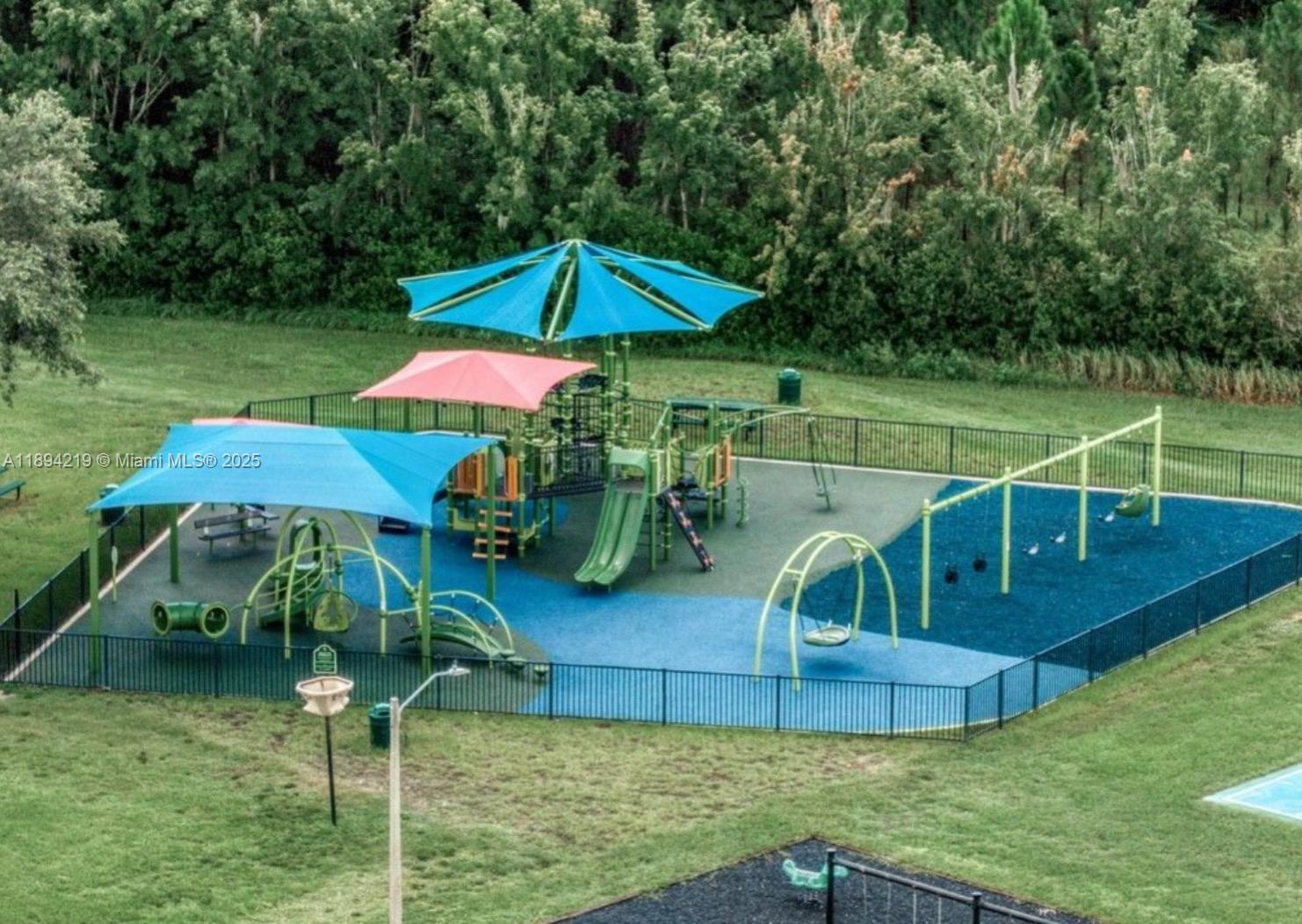 SUN N LK SEB UNIT 05 - Residential