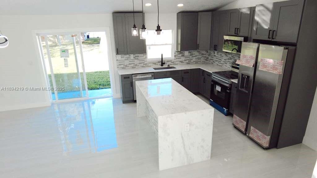 SUN N LK SEB UNIT 05 - Residential