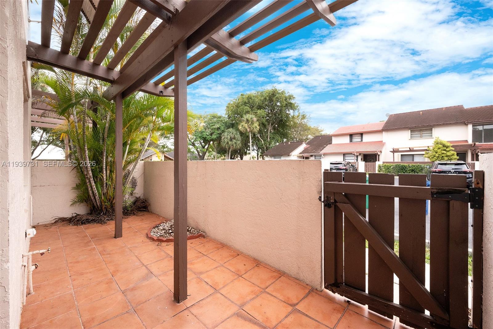 CALUSA POINT - Residential Lease