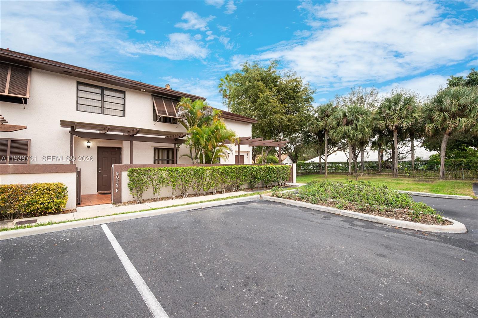 CALUSA POINT - Residential Lease