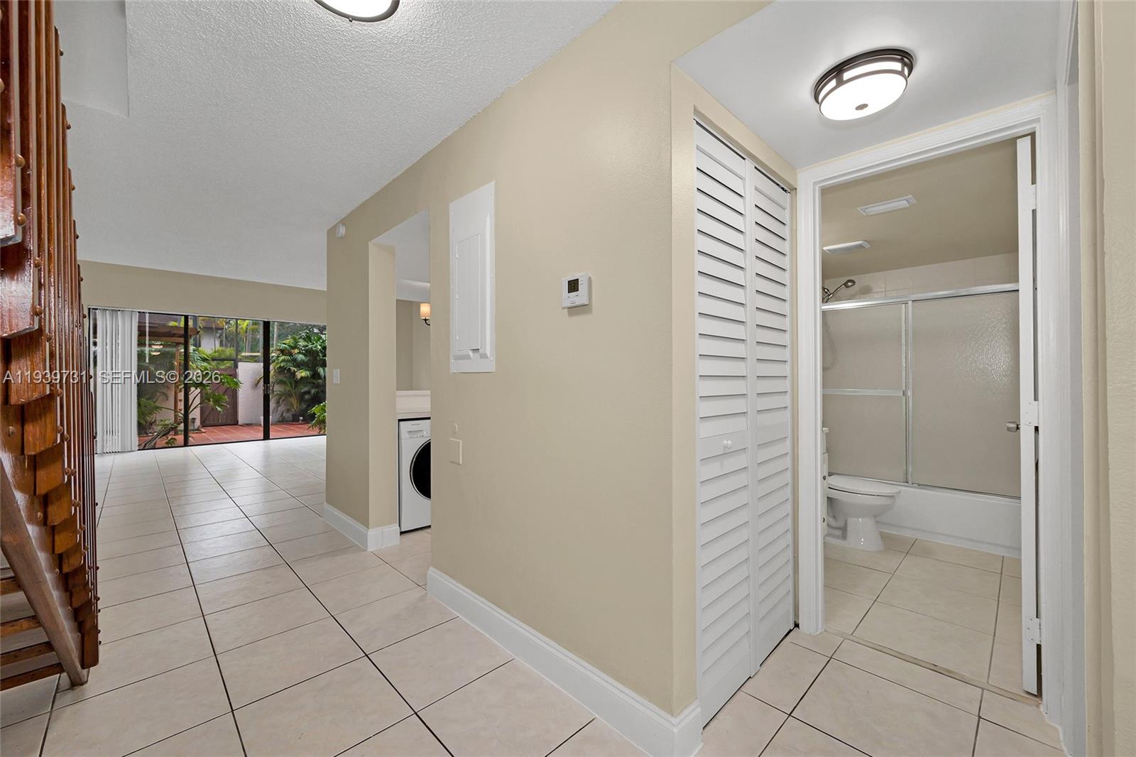 CALUSA POINT - Residential Lease