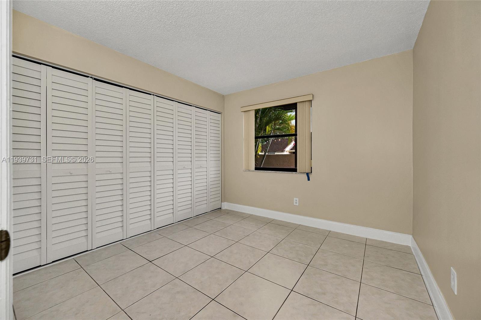 CALUSA POINT - Residential Lease