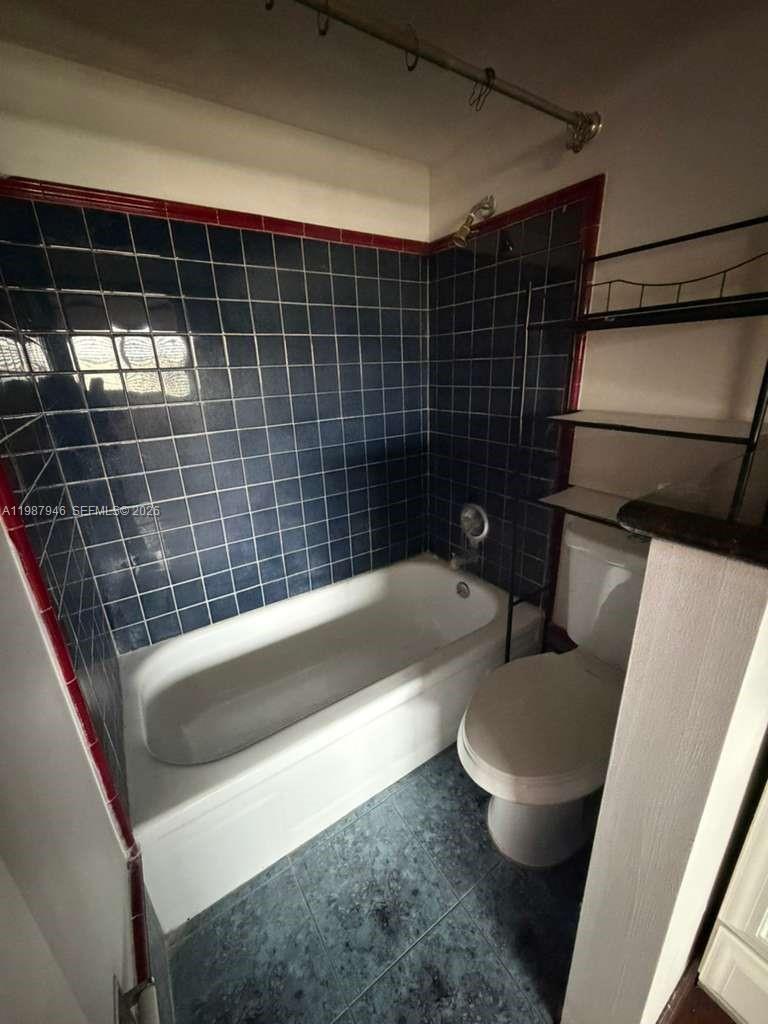 WATERWAY CLUB - Residential Lease