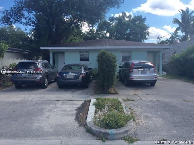 Rental Property at 170 Ne 169th St B, North Miami Beach, Miami-Dade County, Florida - Bedrooms: 3 
Bathrooms: 1  - $2,300 MO.