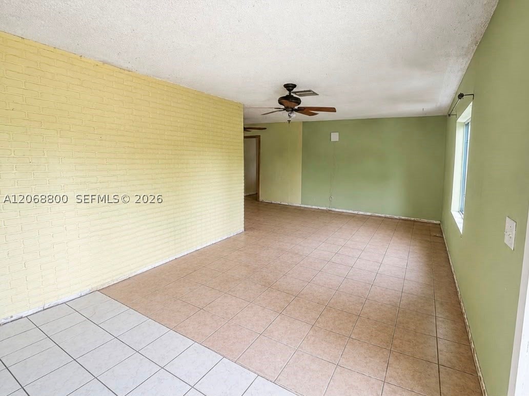 1409 Broadmoor