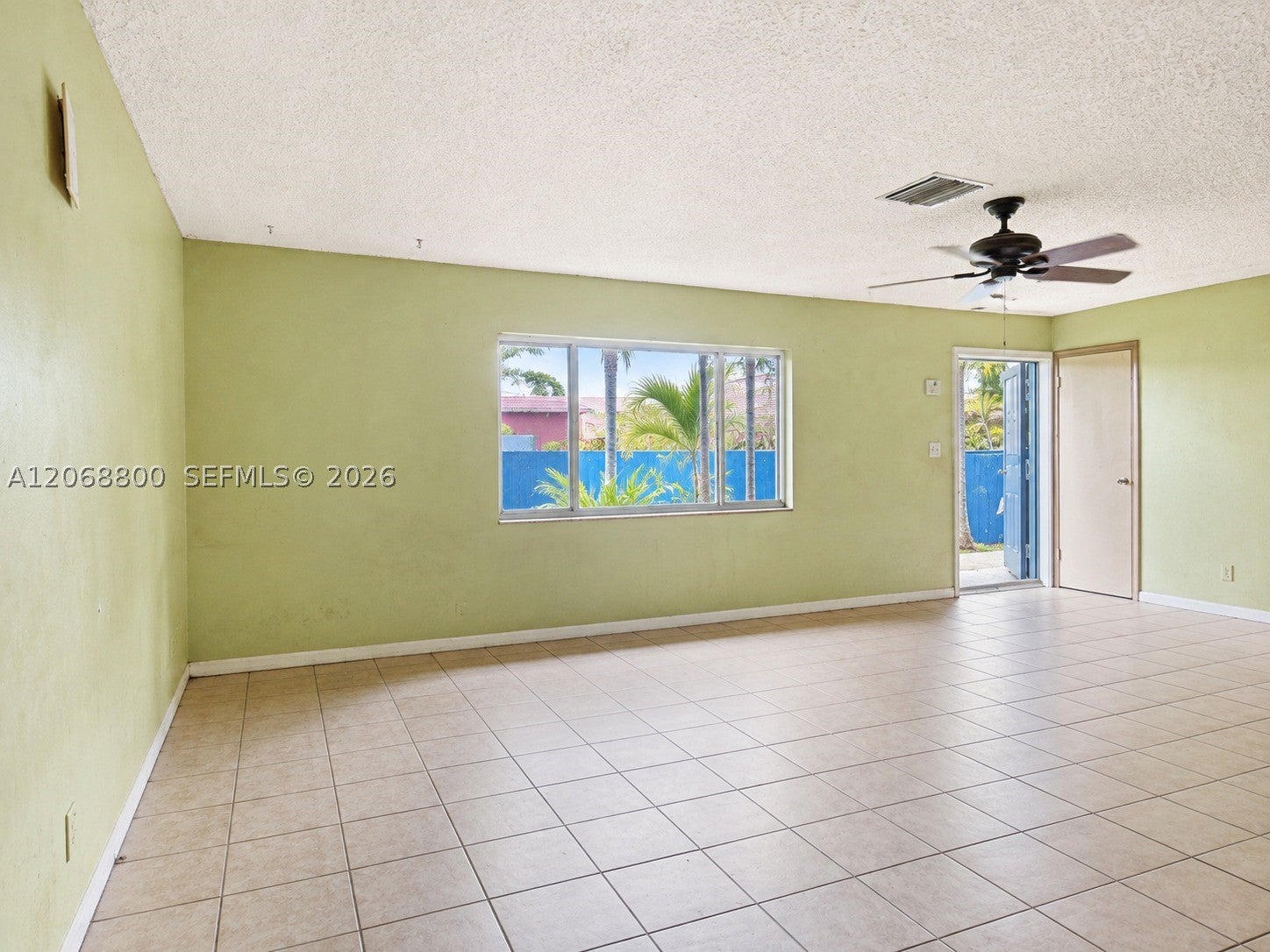 1409 Broadmoor