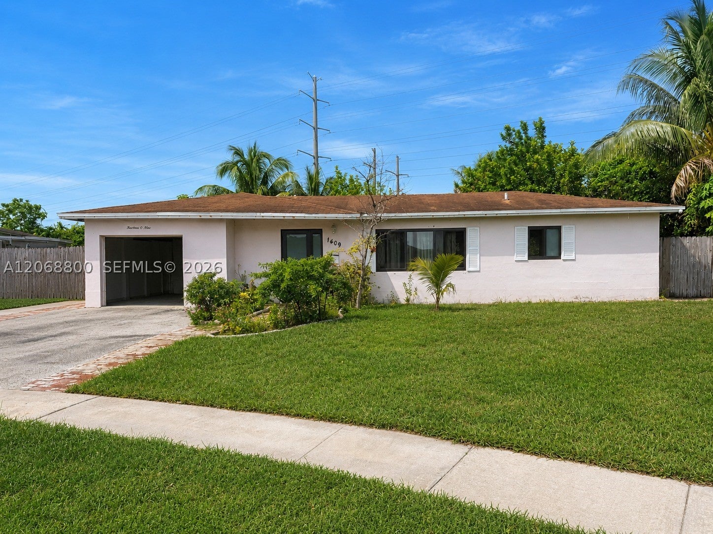 1409 Broadmoor