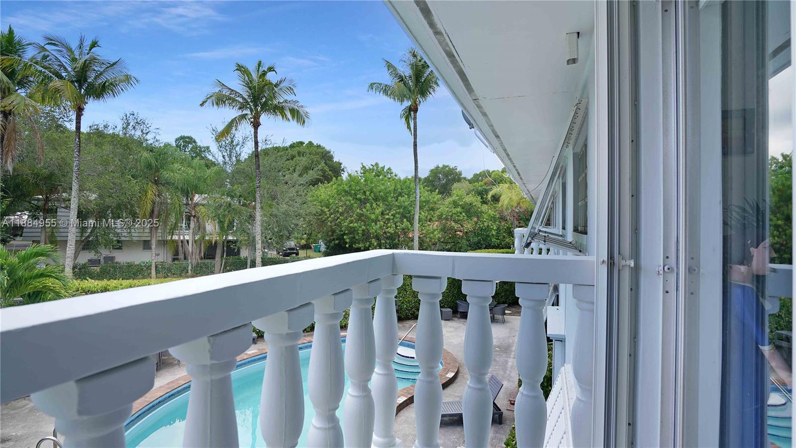 ROYAL CARIBBEAN CLUB COND - Residential Lease