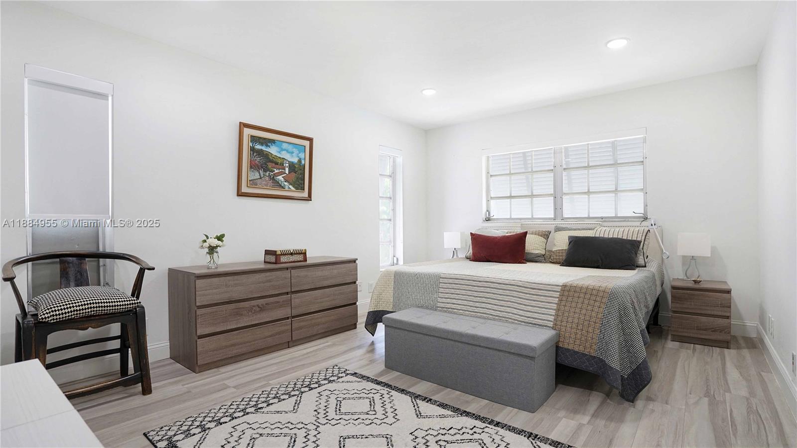 ROYAL CARIBBEAN CLUB COND - Residential Lease