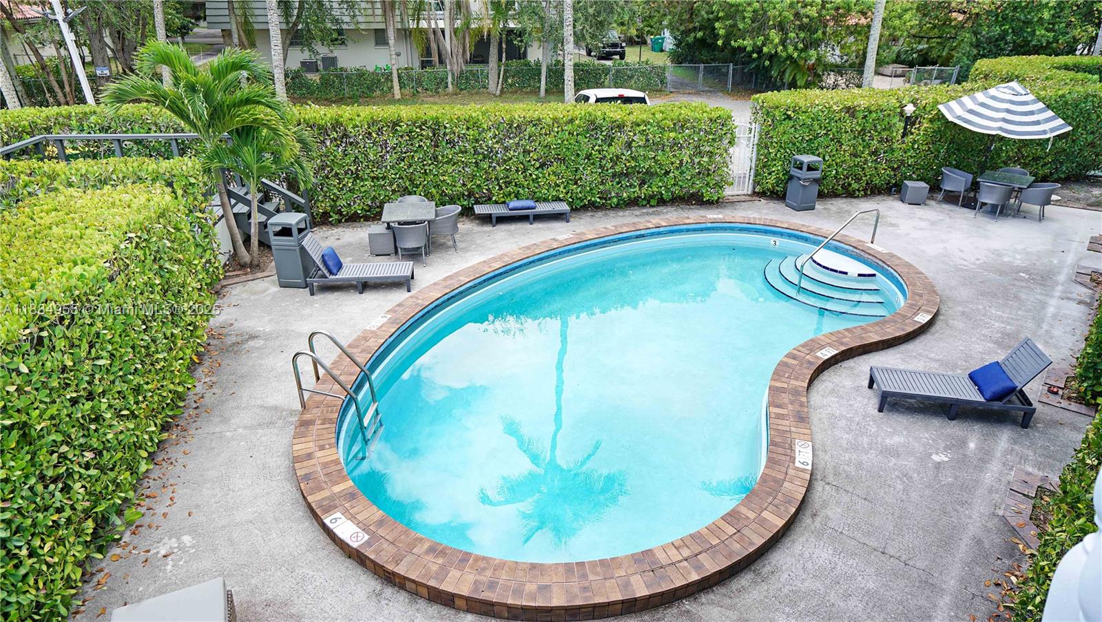 ROYAL CARIBBEAN CLUB COND - Residential Lease