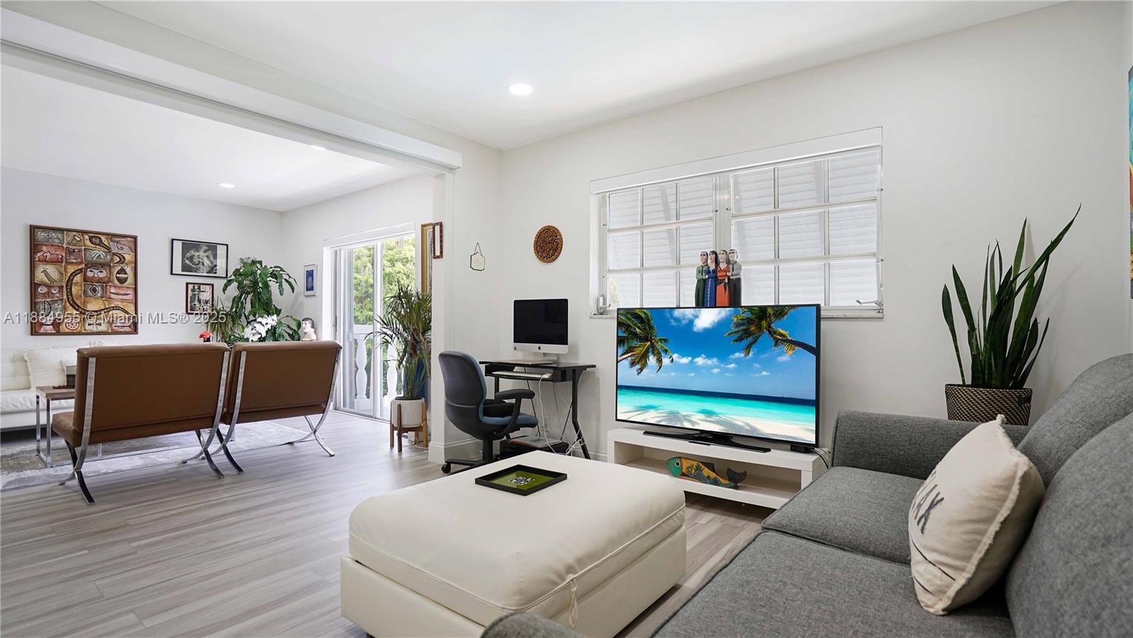 ROYAL CARIBBEAN CLUB COND - Residential Lease