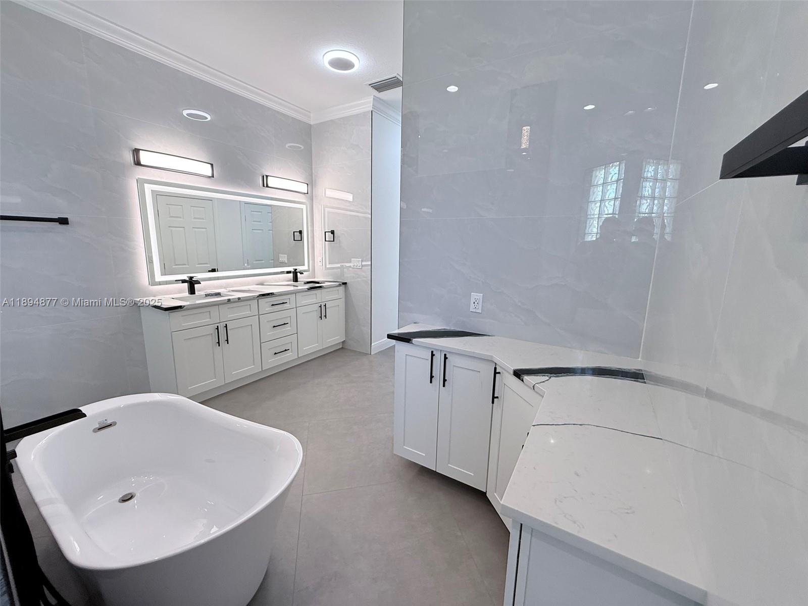 PORT ST LUCIE SECTION 11 - Residential