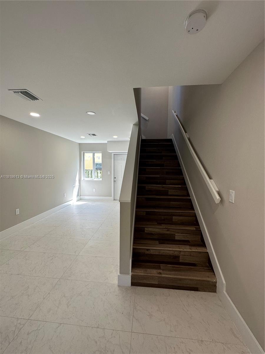 PROGRESSO - Residential Lease