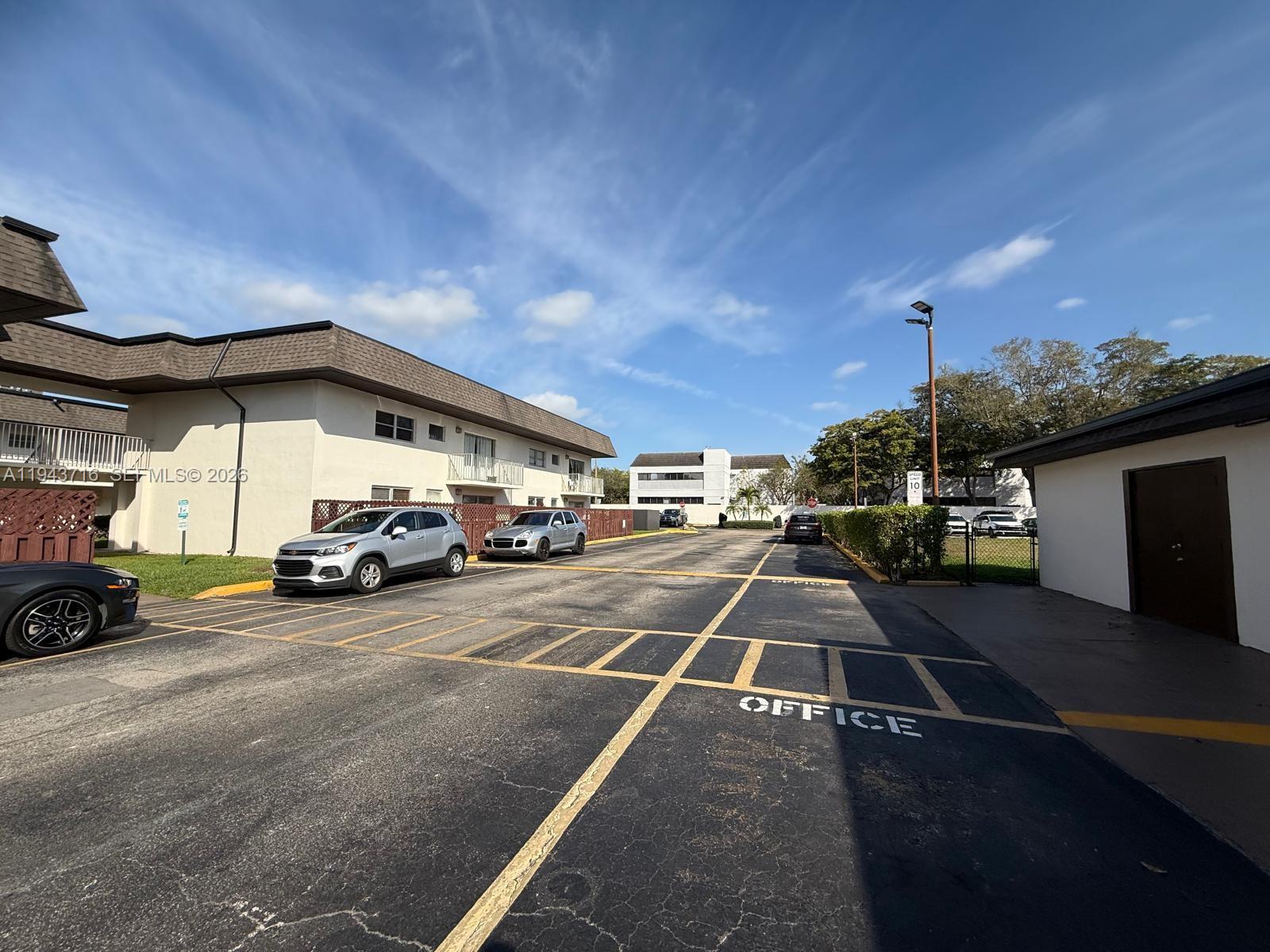 GALLOWOOD CONDO - Residential