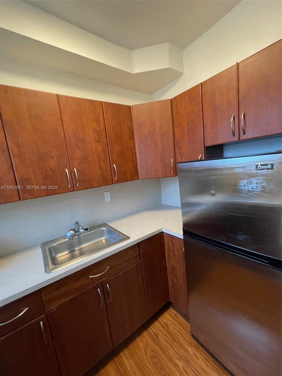 1611 Michigan Ave 15