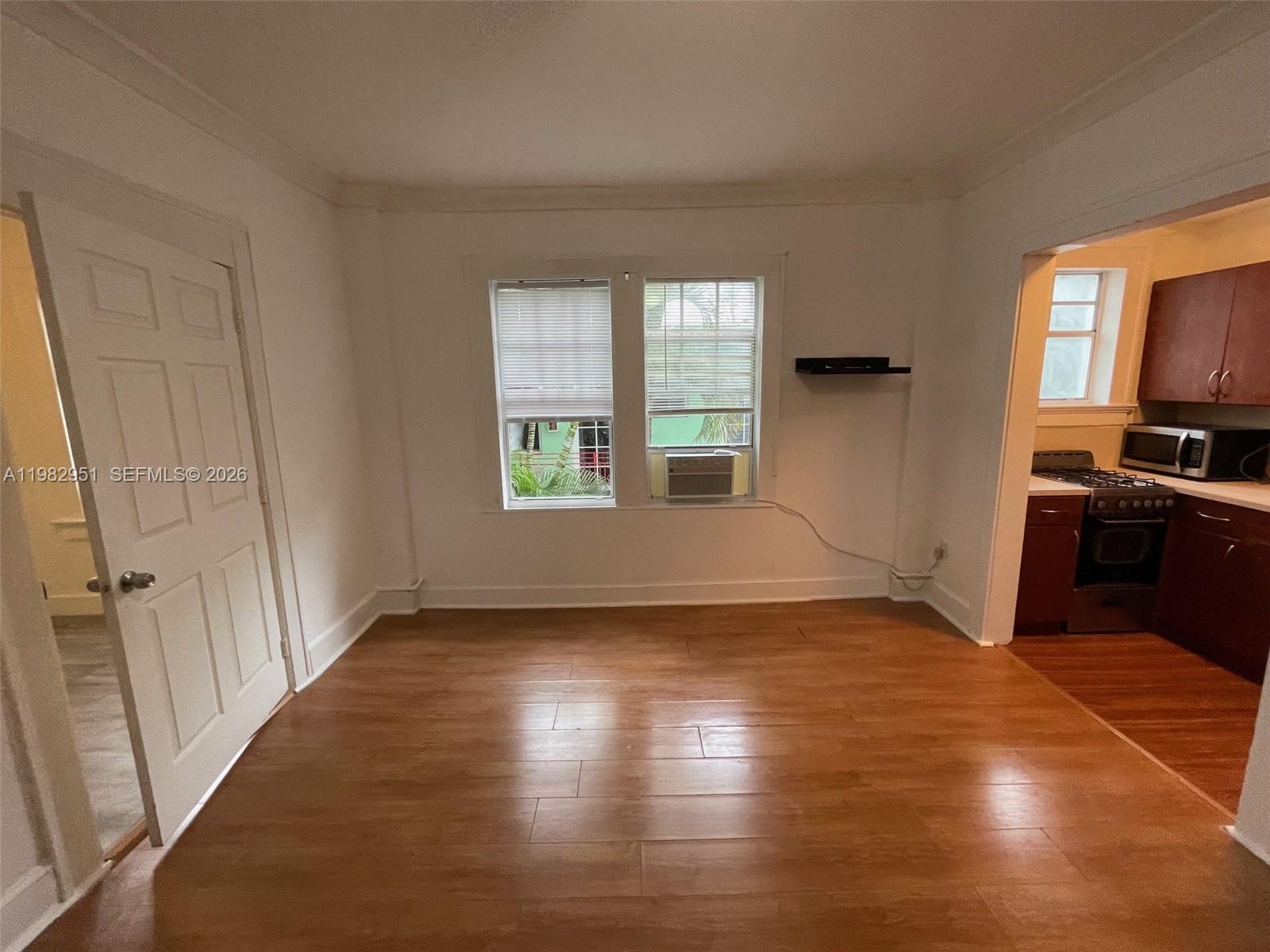 1611 Michigan Ave 15