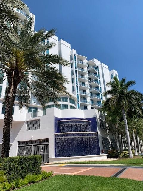 UPTOWN MARINA LOFTS CONDO - Residential