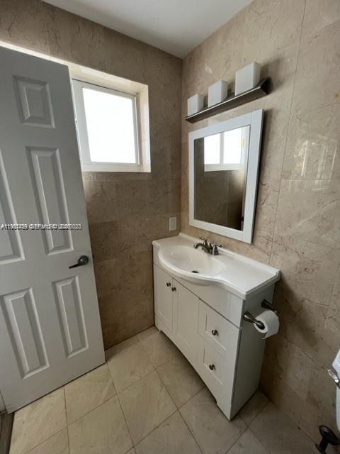 WOODLAKE APTS CONDO - Residential