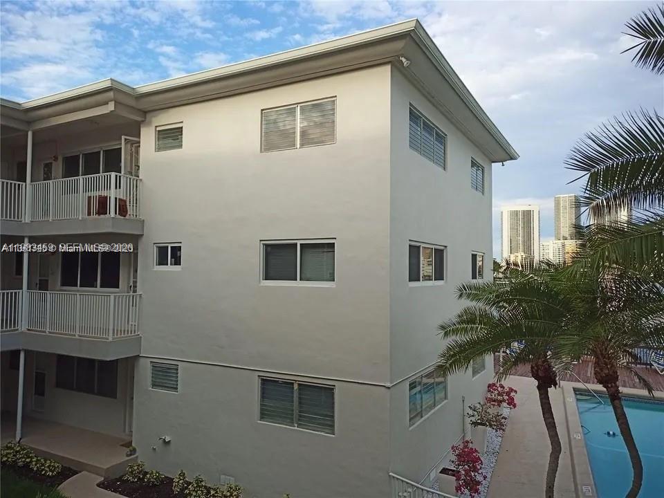 WOODLAKE APTS CONDO - Residential