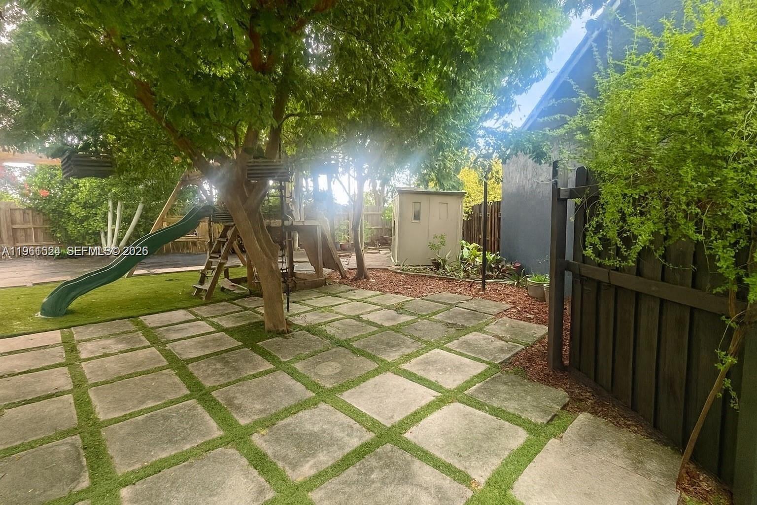 HACIENDA ESTATES SEC 1 - Residential