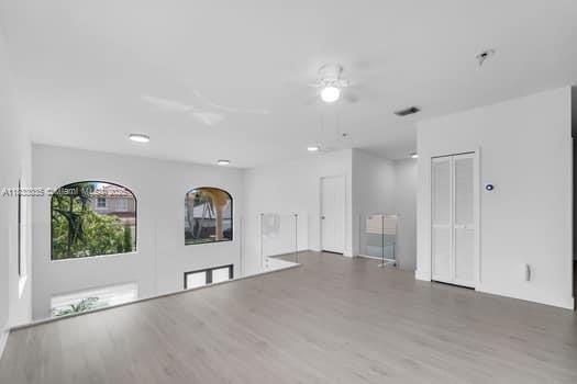 KENDALLAND - Residential