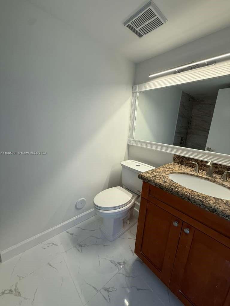 CLUB QUARTERS AT RAINTREE - Residential