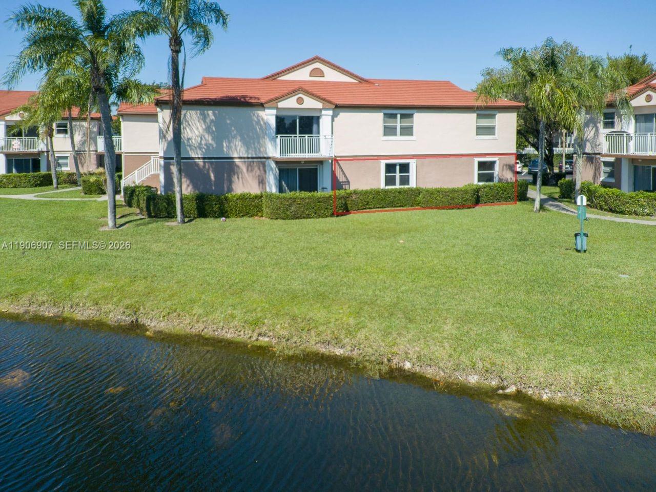 CLUB QUARTERS AT RAINTREE - Residential