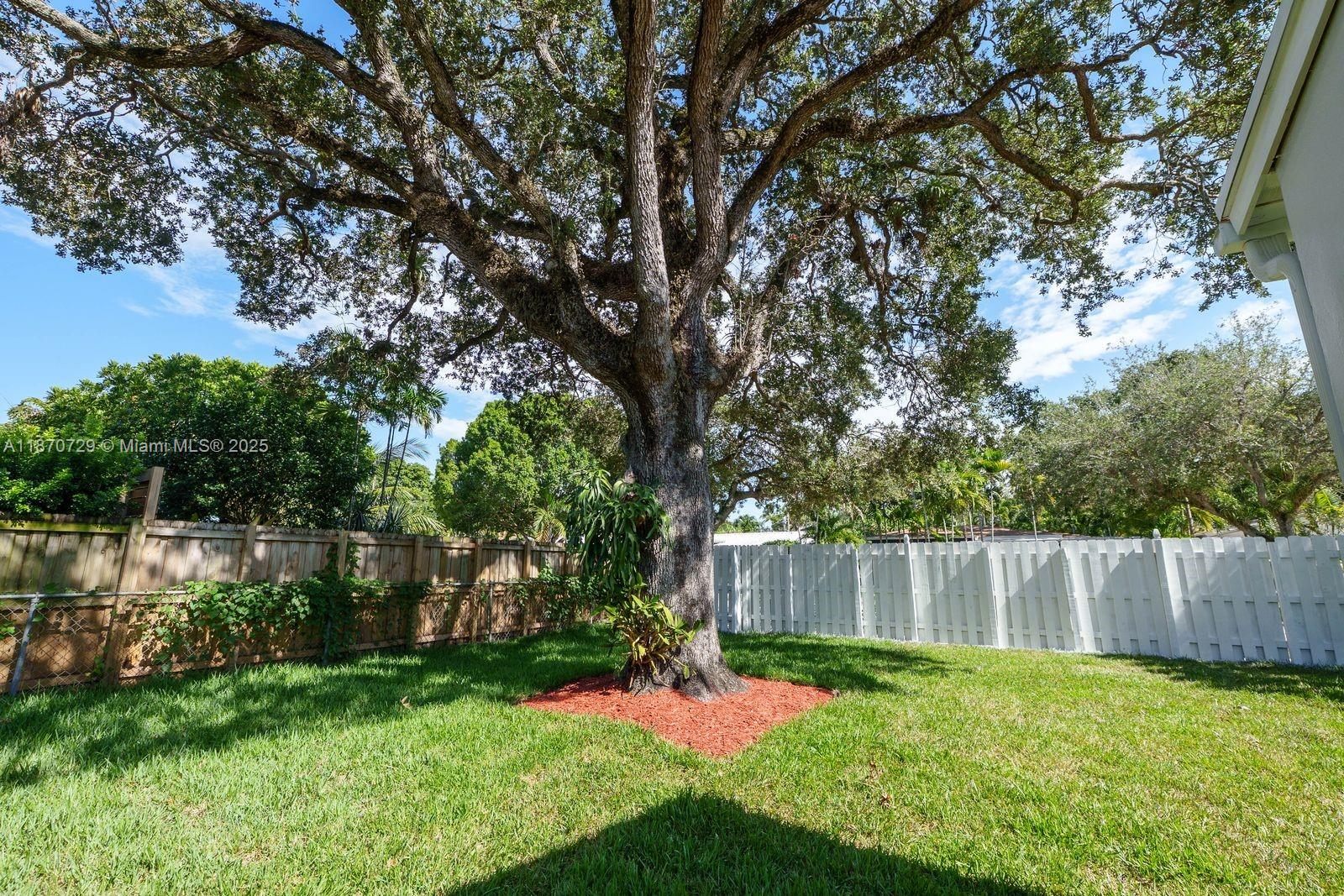 YELLOWSTONE PARK AMEN PLA - Residential