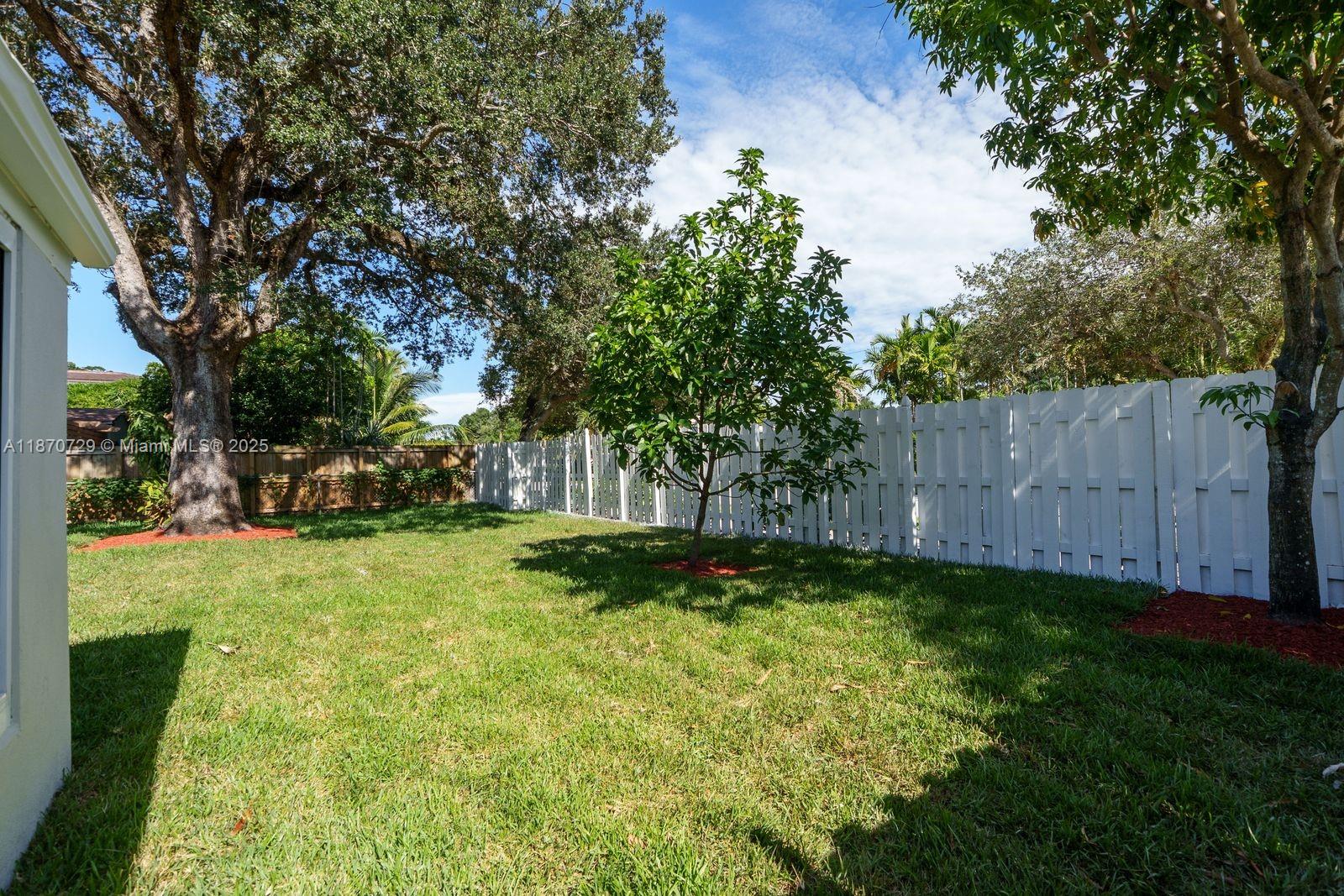 YELLOWSTONE PARK AMEN PLA - Residential