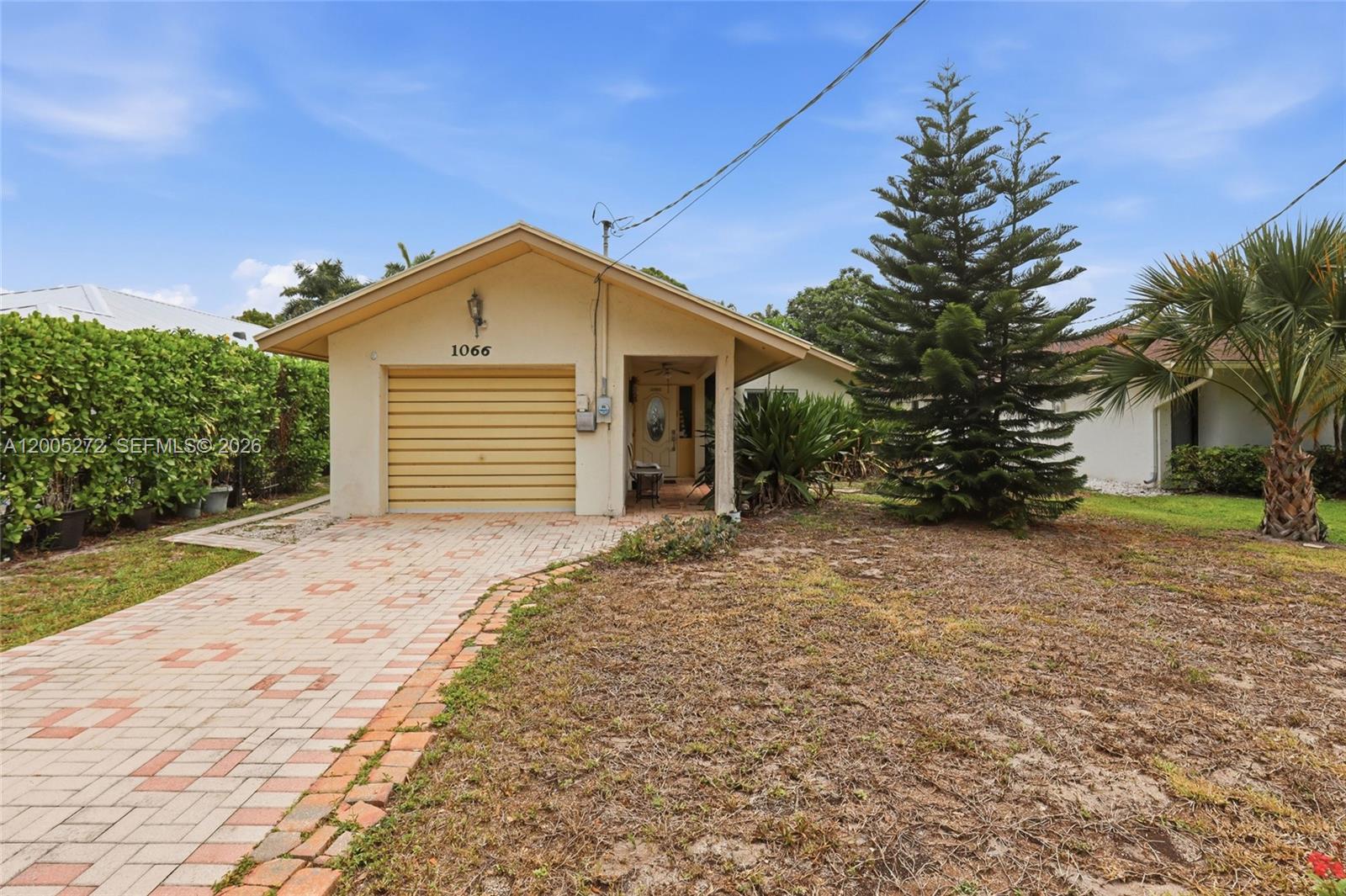 1066 Highlands Dr