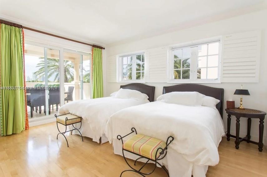 SEASIDE CONDO - Residential