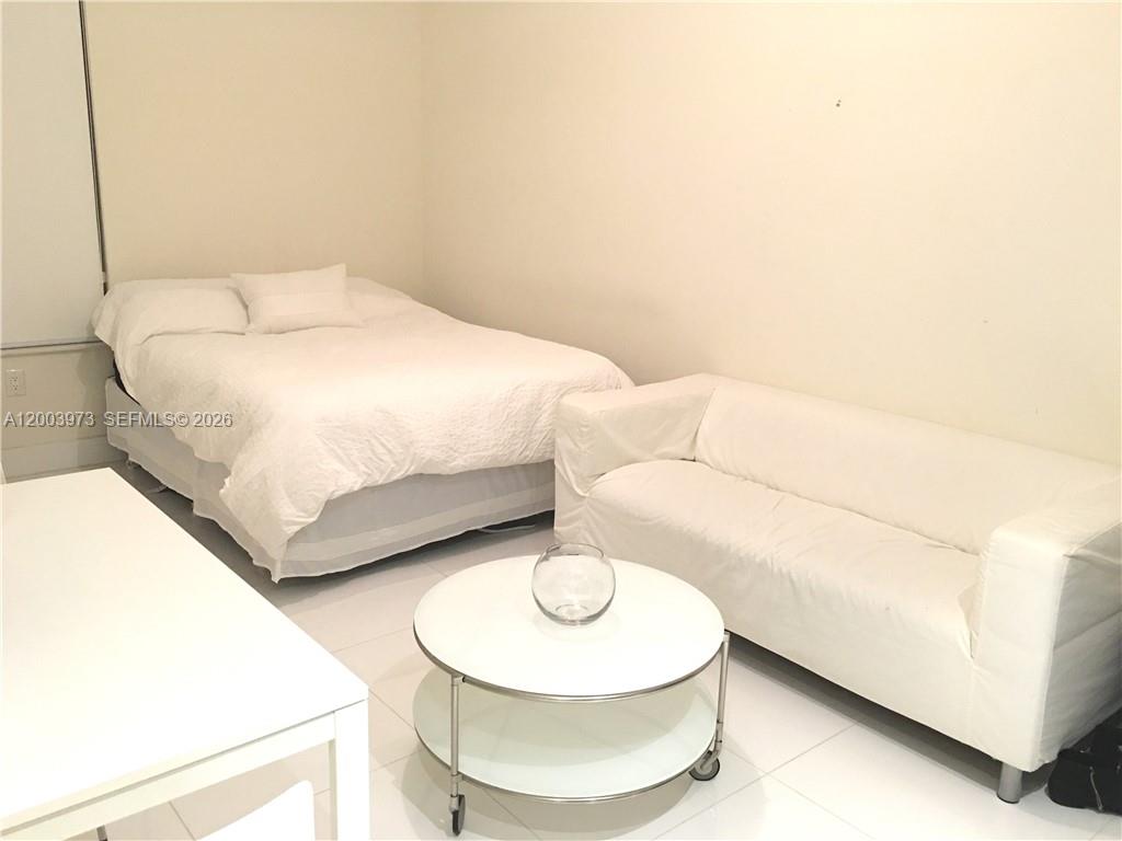 LANDMARK AT DORAL - Residential Lease