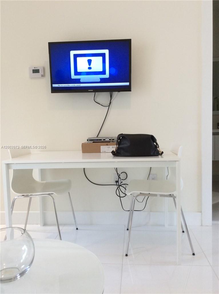 LANDMARK AT DORAL - Residential Lease