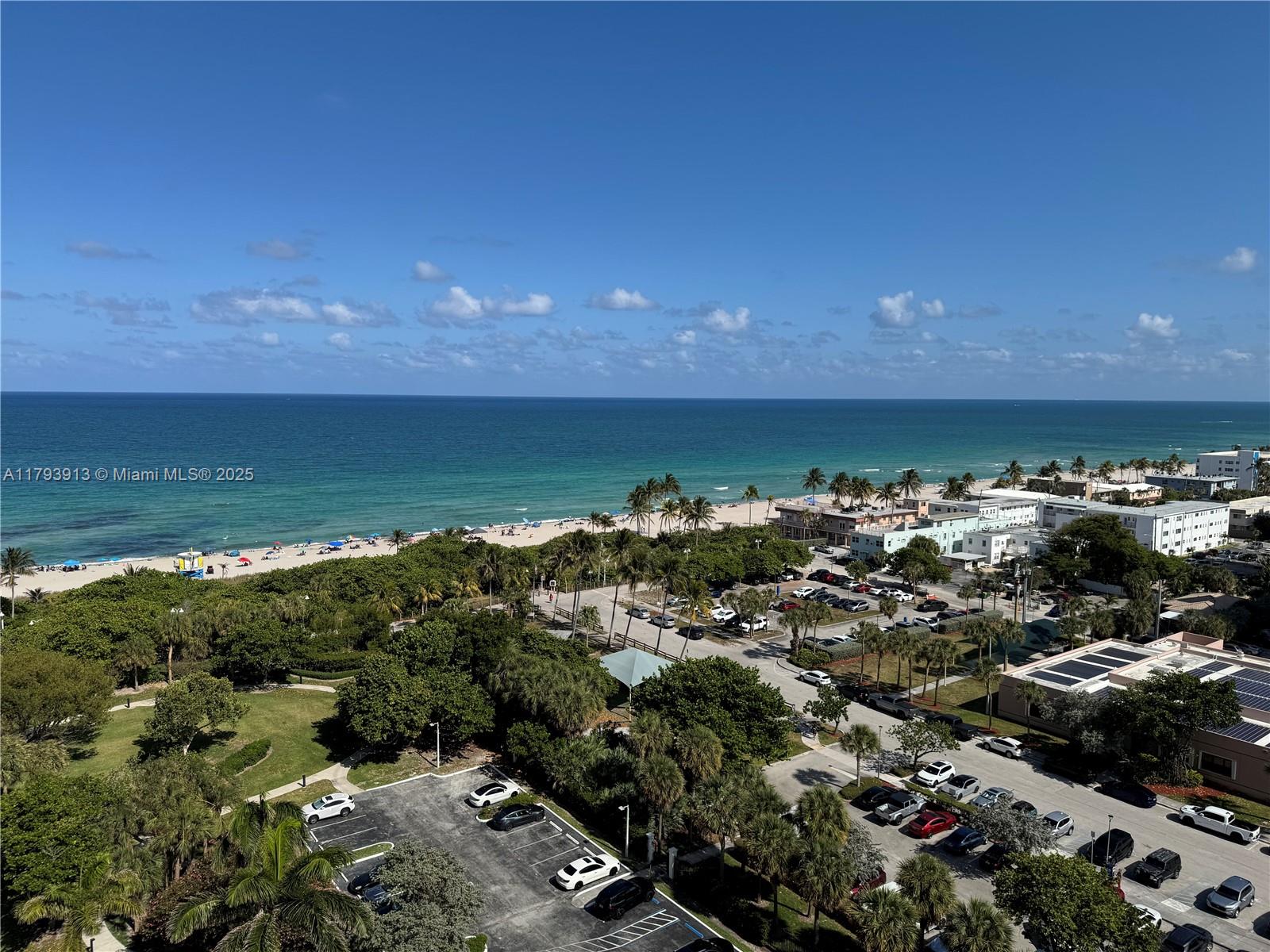 SUMMIT CONDO - Residential