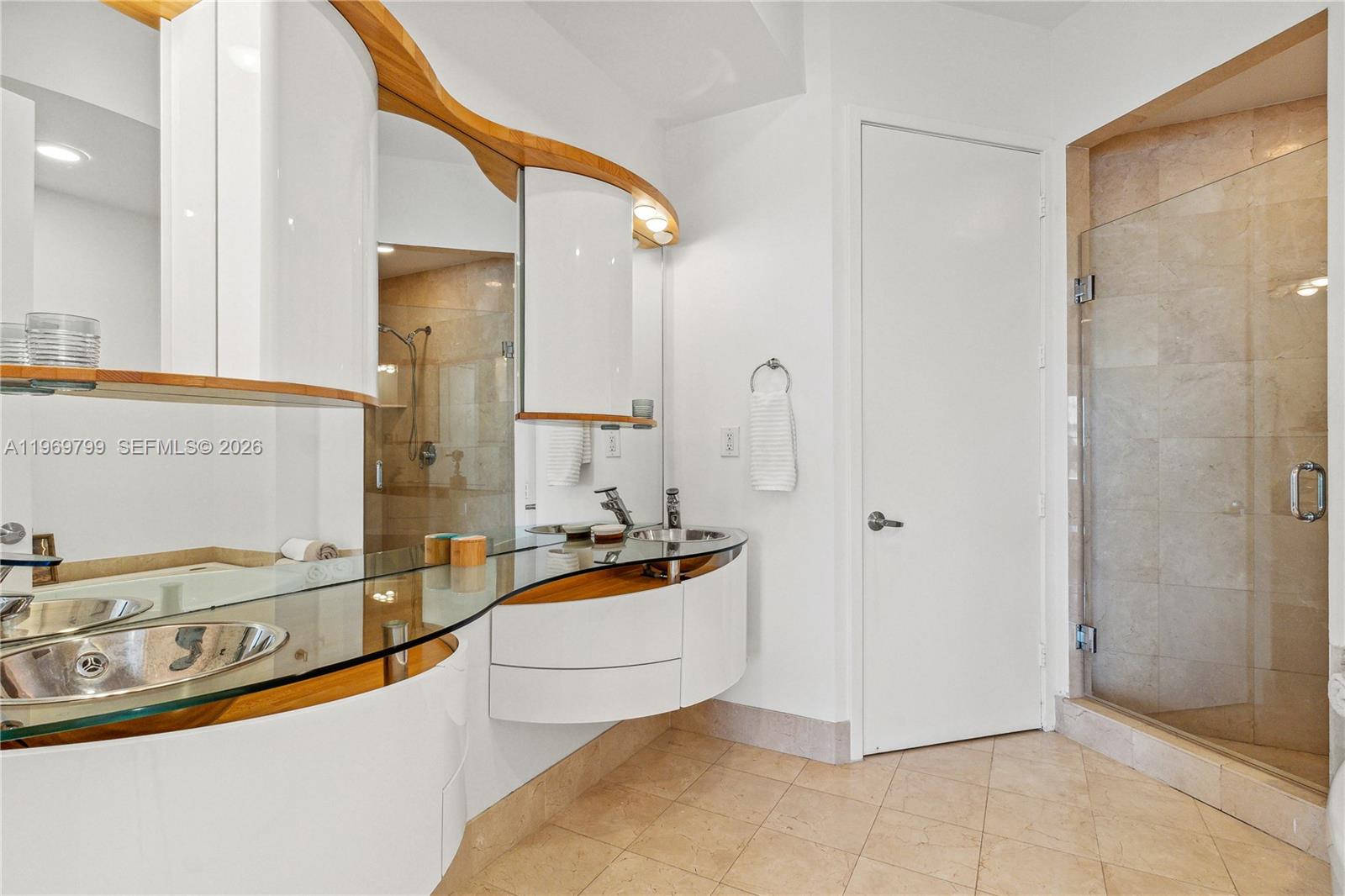 TRUMP PALACE CONDO - Residential Lease