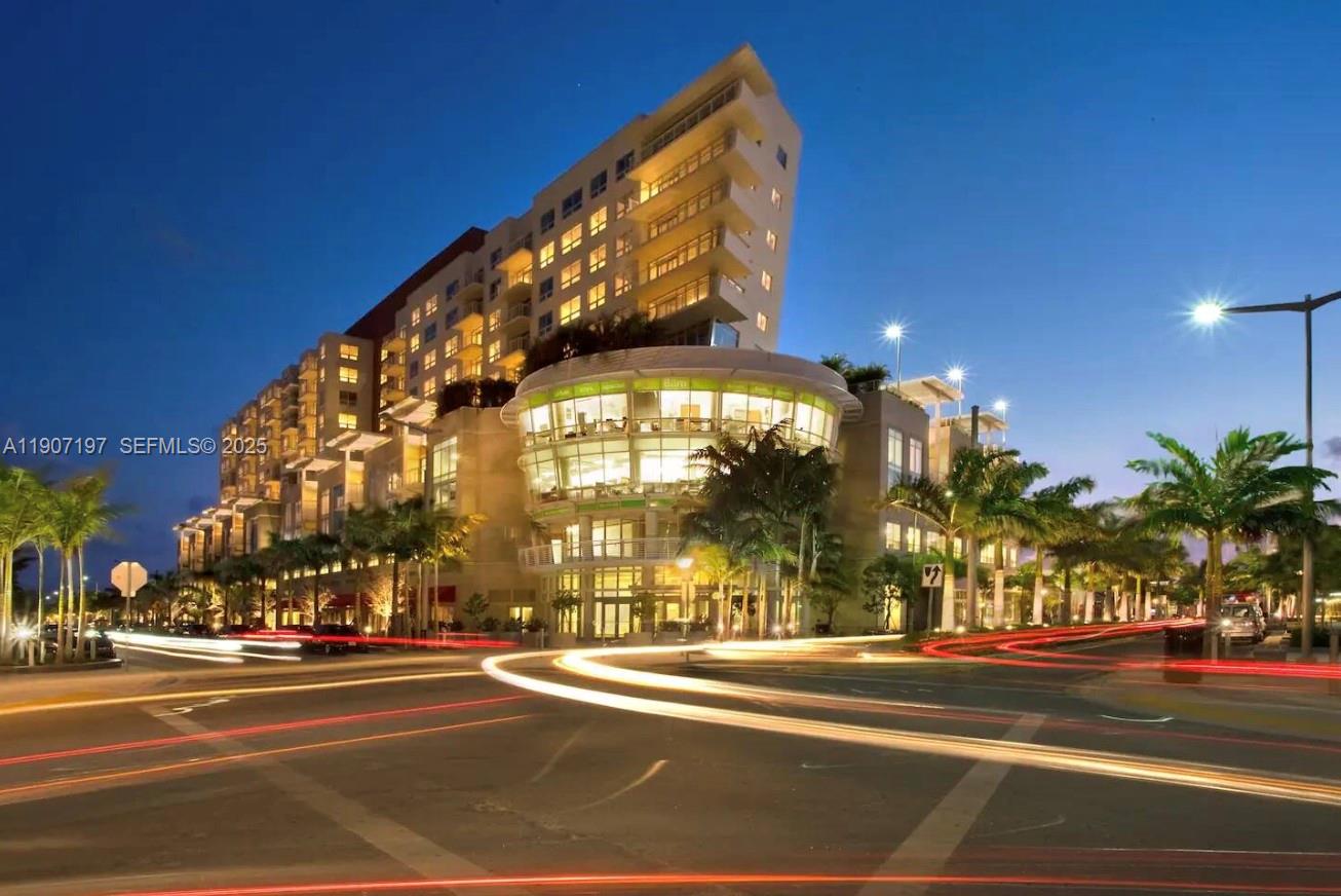 MIDBLOCK MIAMI CONDO - Residential