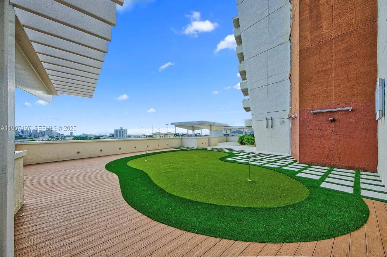 MIDBLOCK MIAMI CONDO - Residential