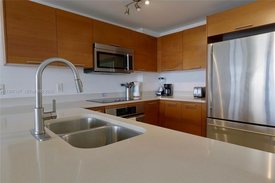 Daily Rentals Allowed! NEW AC UNIT JUST INSTALLED. Amazing opportunity for a great investment that will feel like home! Live-in and/or take advantage of this turnkey daily rentals allowed Building in Midtown Miami! Bright and full of light. Midblock's location is prime and its amenities include Pool, Gym and BBQ Area. Endless possibilities for fine dining, shopping, entertainment and parks in the Area. In proximity to Miami Design District and Wynwood, Brickell and more.