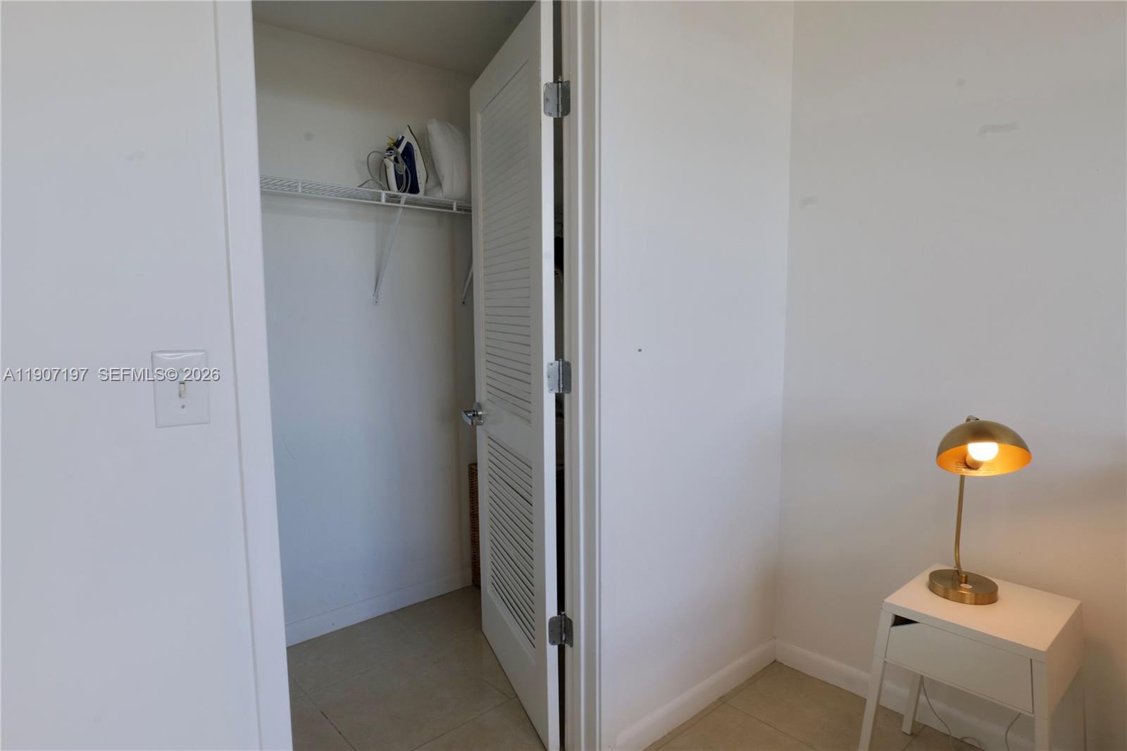 MIDBLOCK MIAMI CONDO - Residential