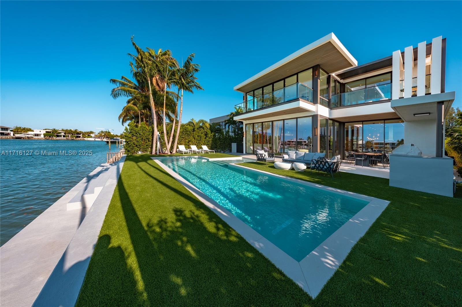 315 N Shore Dr