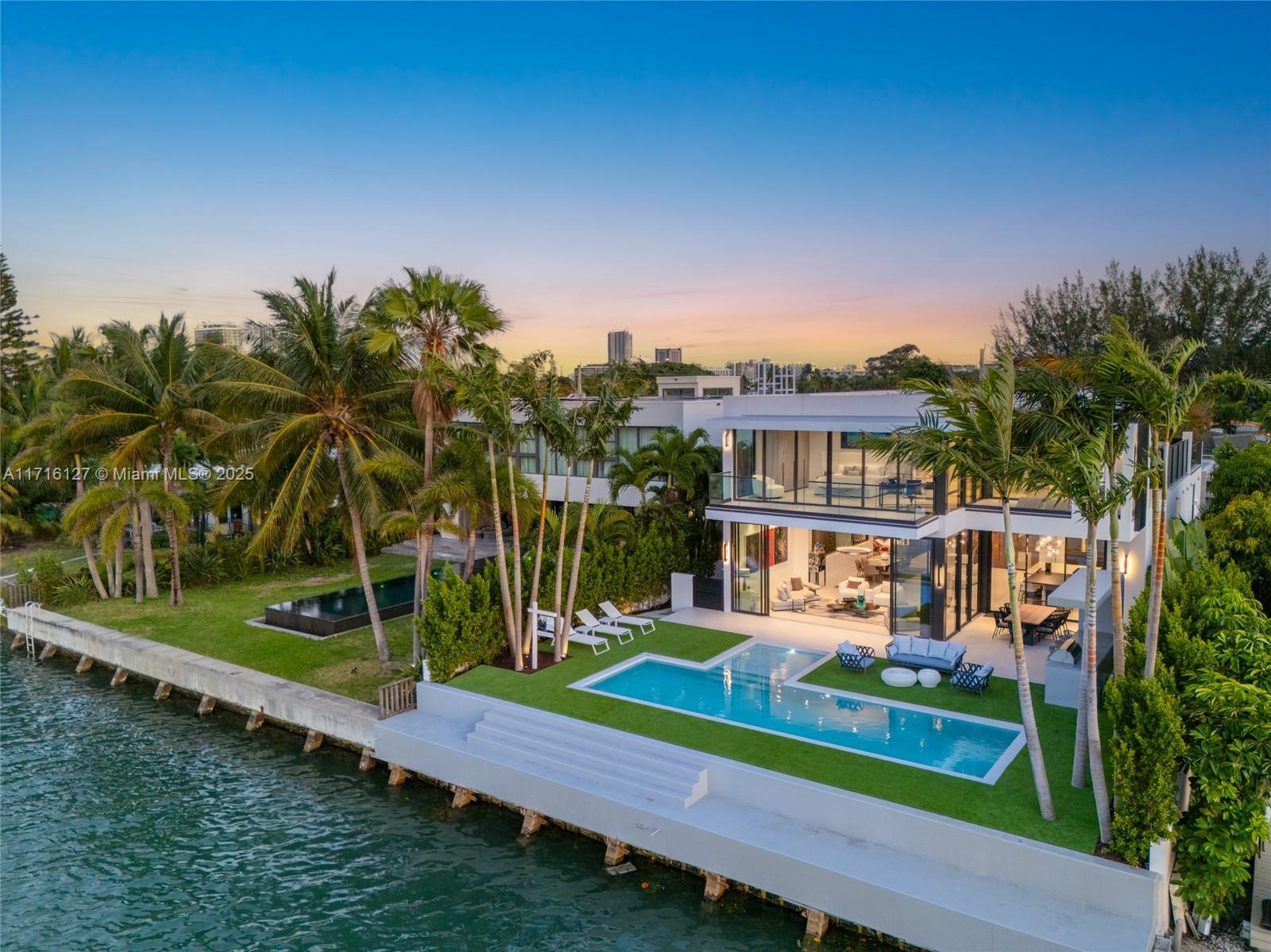315 N Shore Dr