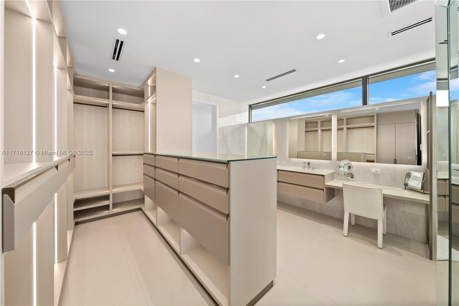 NORMANDY GOLF COURSE - Residential