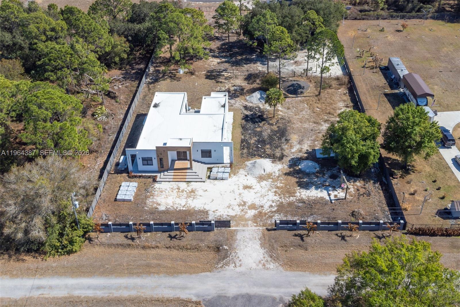 MONTURA RANCH EST 1 ST S/D - Residential