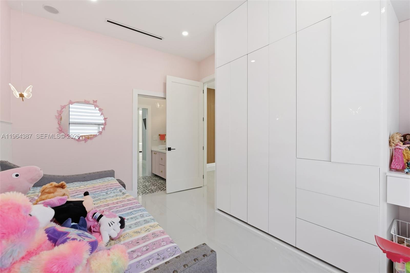 MONTURA RANCH EST 1 ST S/D - Residential