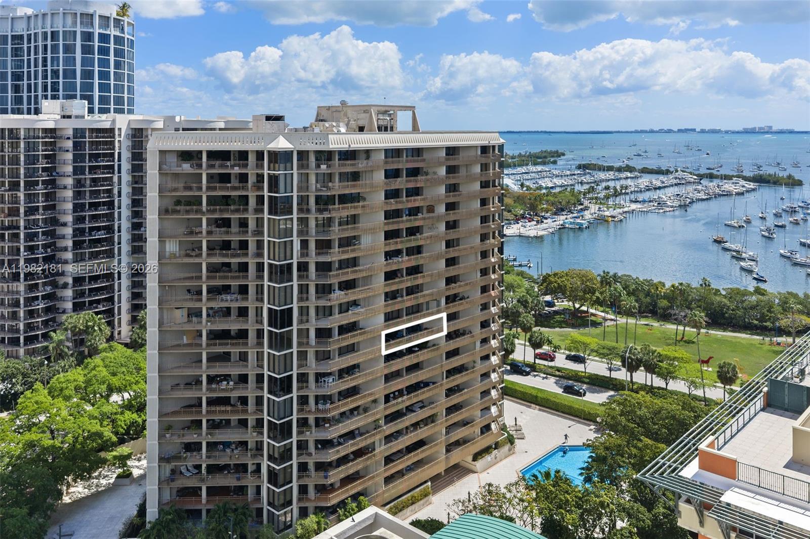 YACHT HARBOUR CONDO - Residential