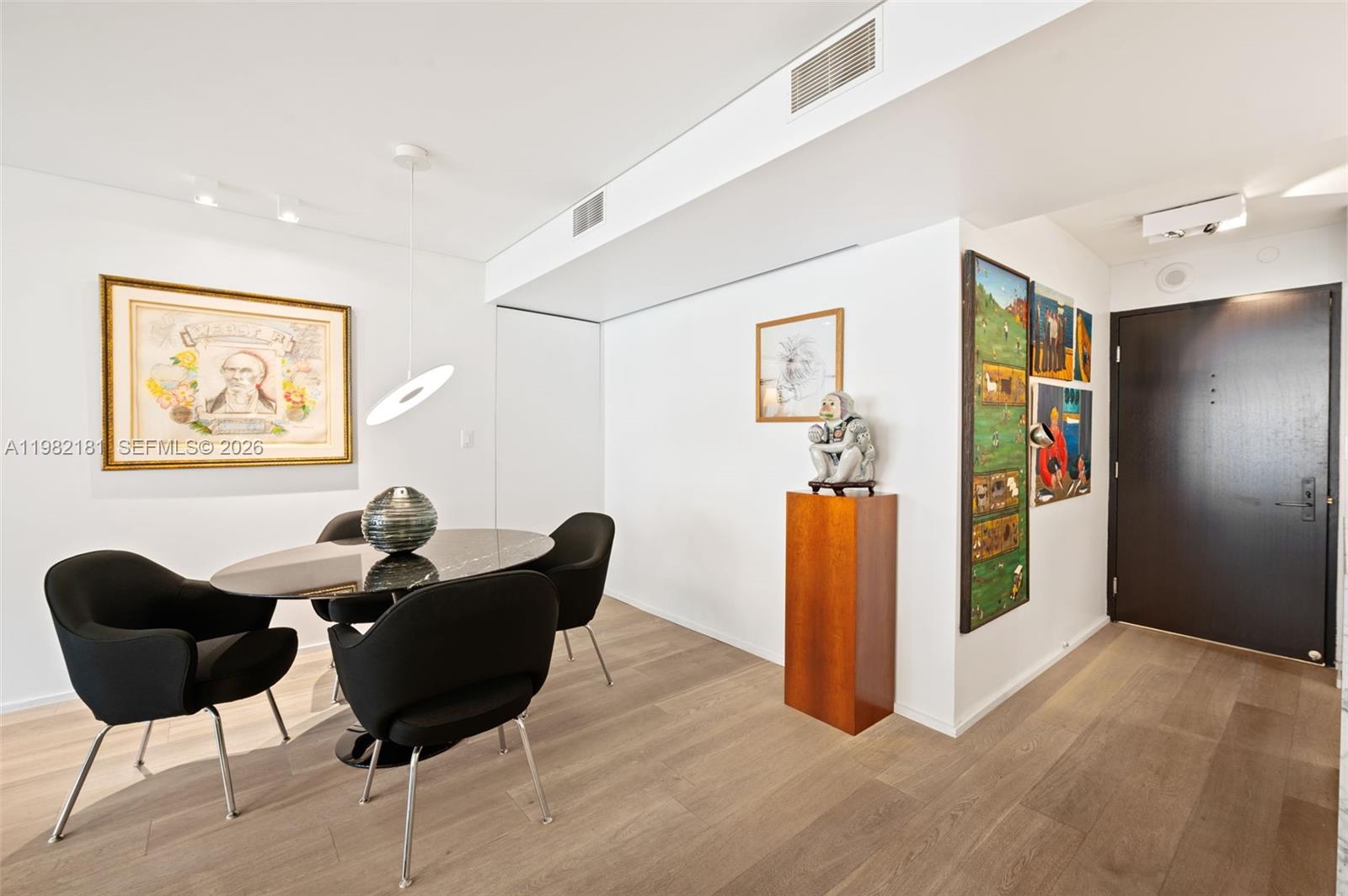 YACHT HARBOUR CONDO - Residential