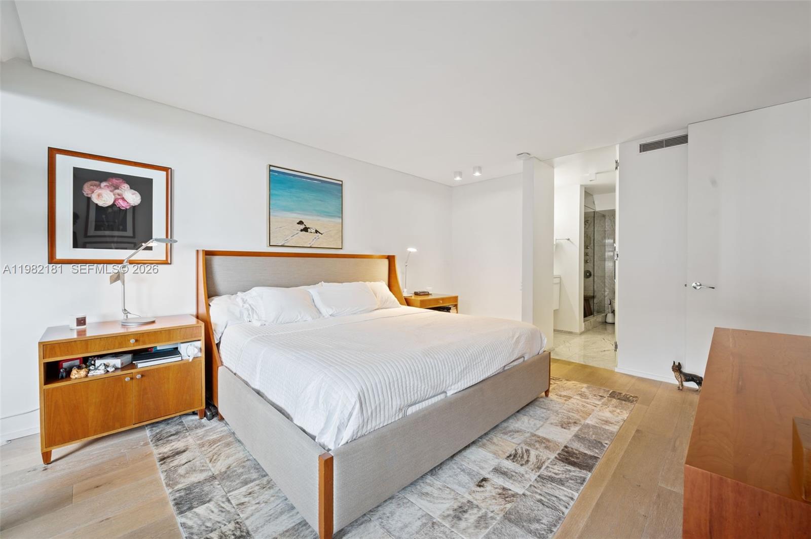 YACHT HARBOUR CONDO - Residential