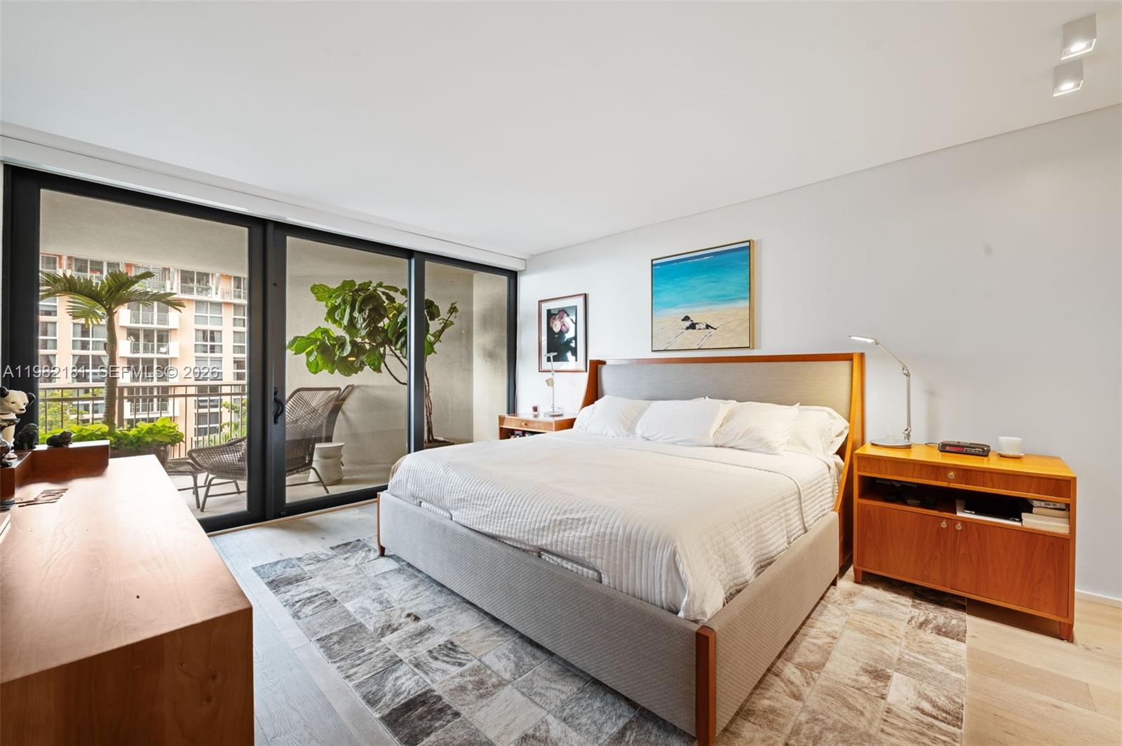 YACHT HARBOUR CONDO - Residential