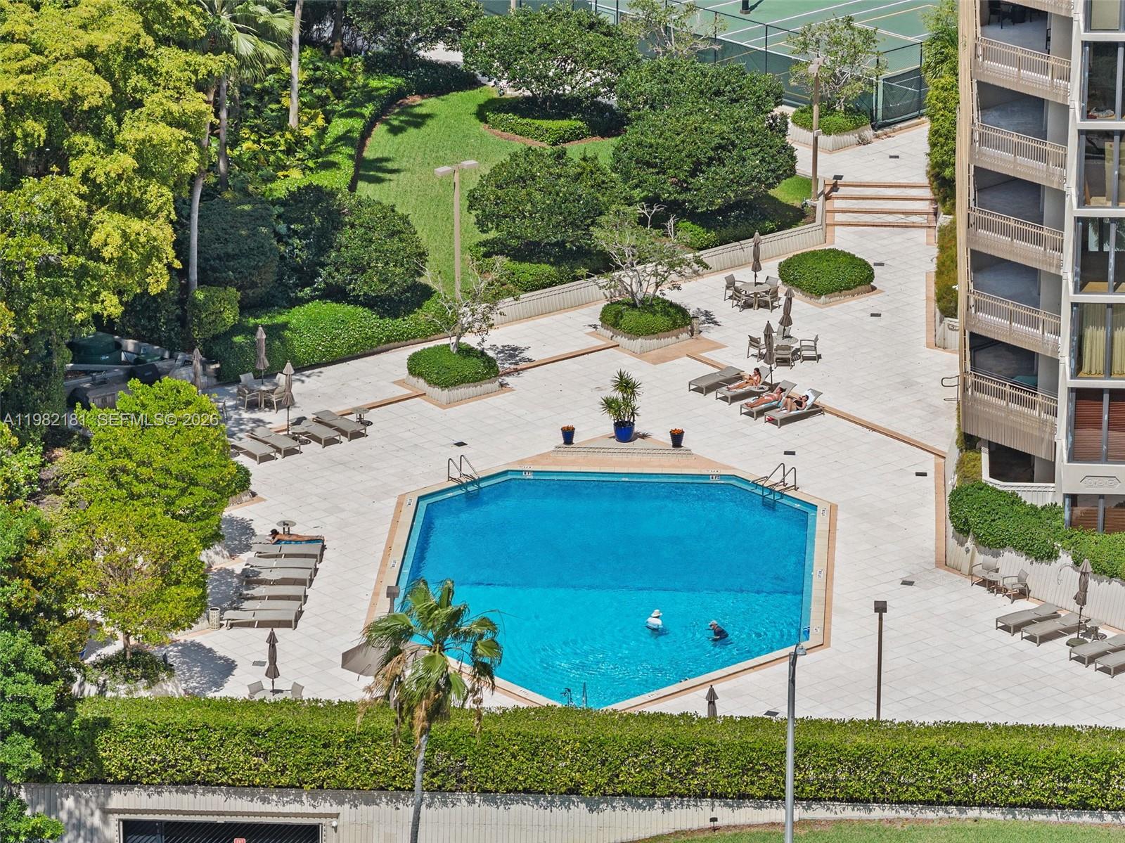 YACHT HARBOUR CONDO - Residential