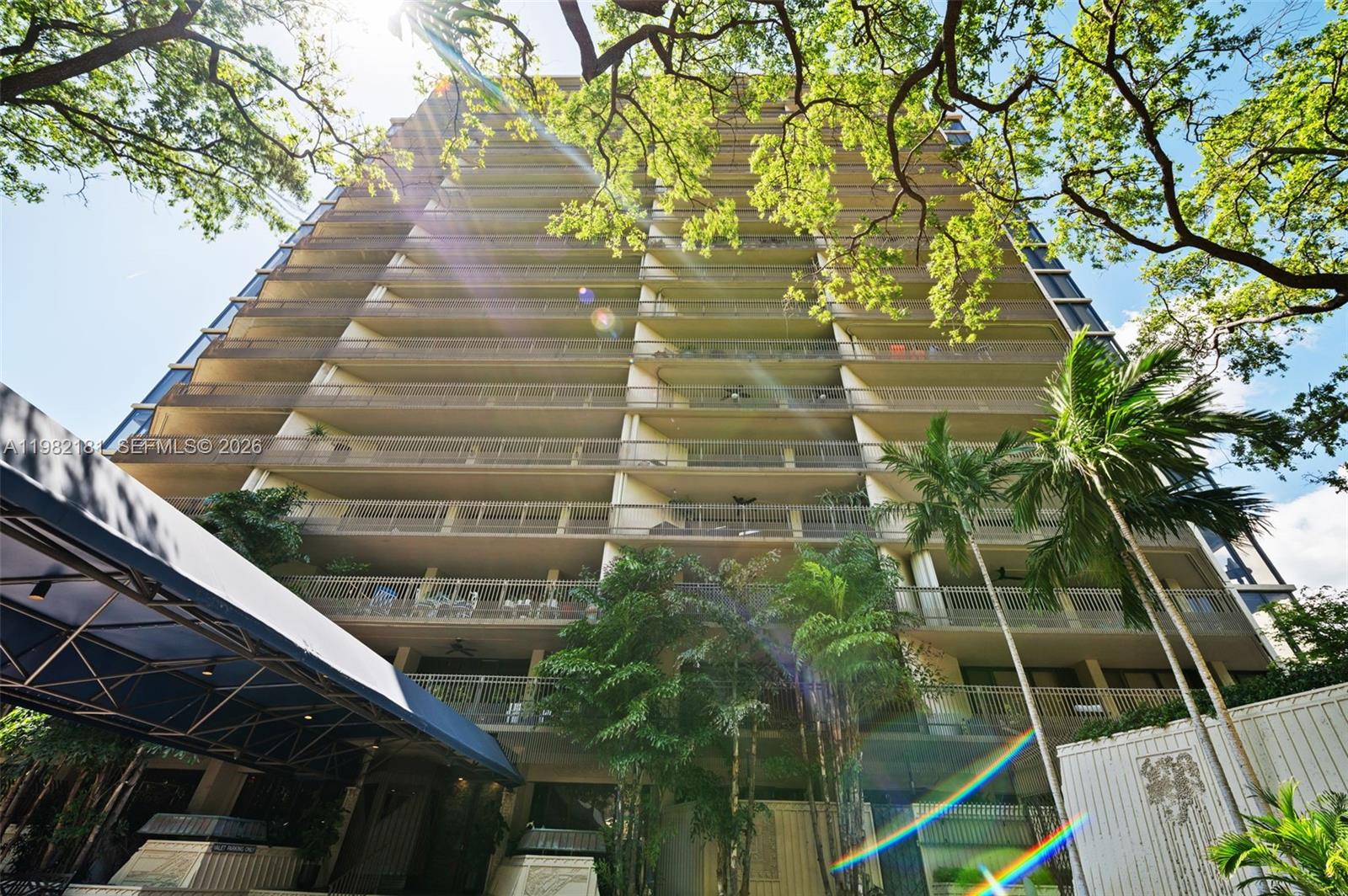 YACHT HARBOUR CONDO - Residential